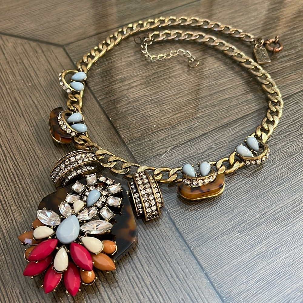 Simple Addiction Antique Gold Statement Necklace